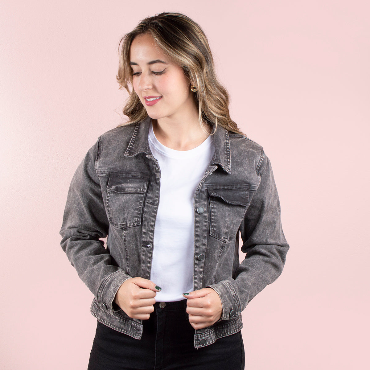Chaqueta de jean color negro