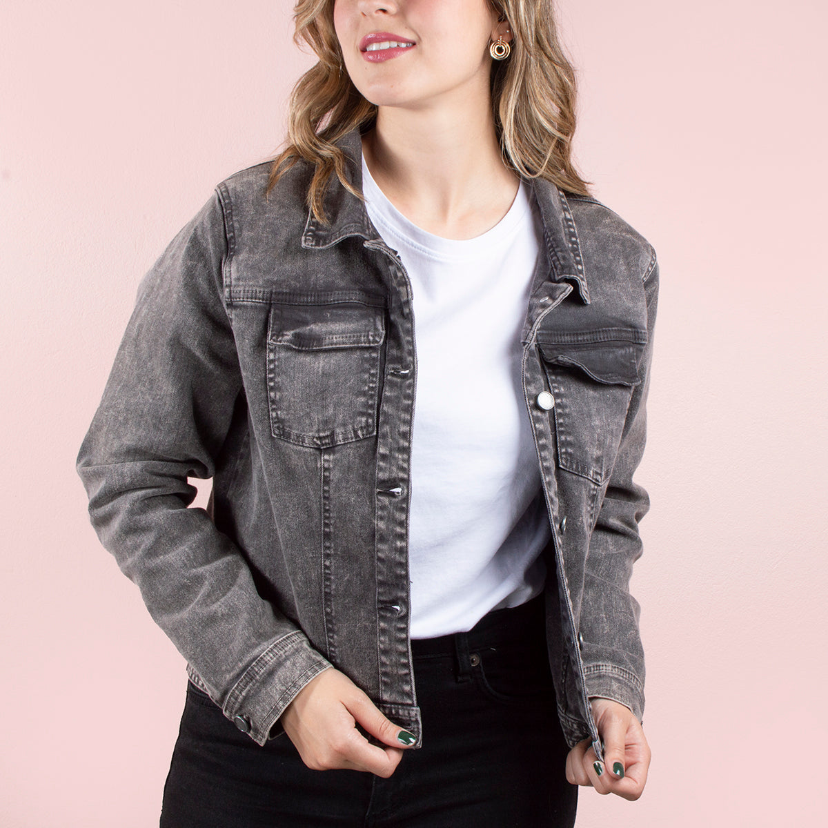 Chaqueta de jean color negro
