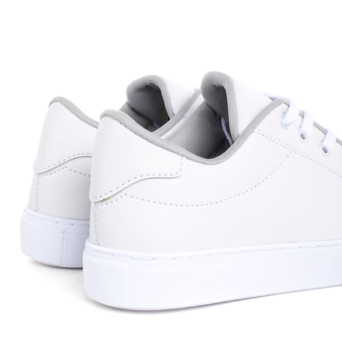 Tenis básicos color blanco, para dama