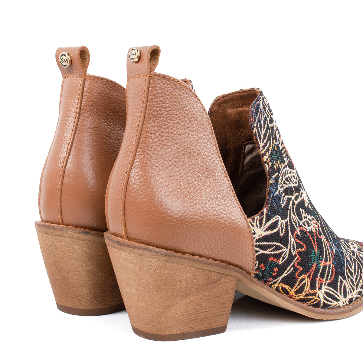 Botines con talón de cuero y capellada textil color estampado