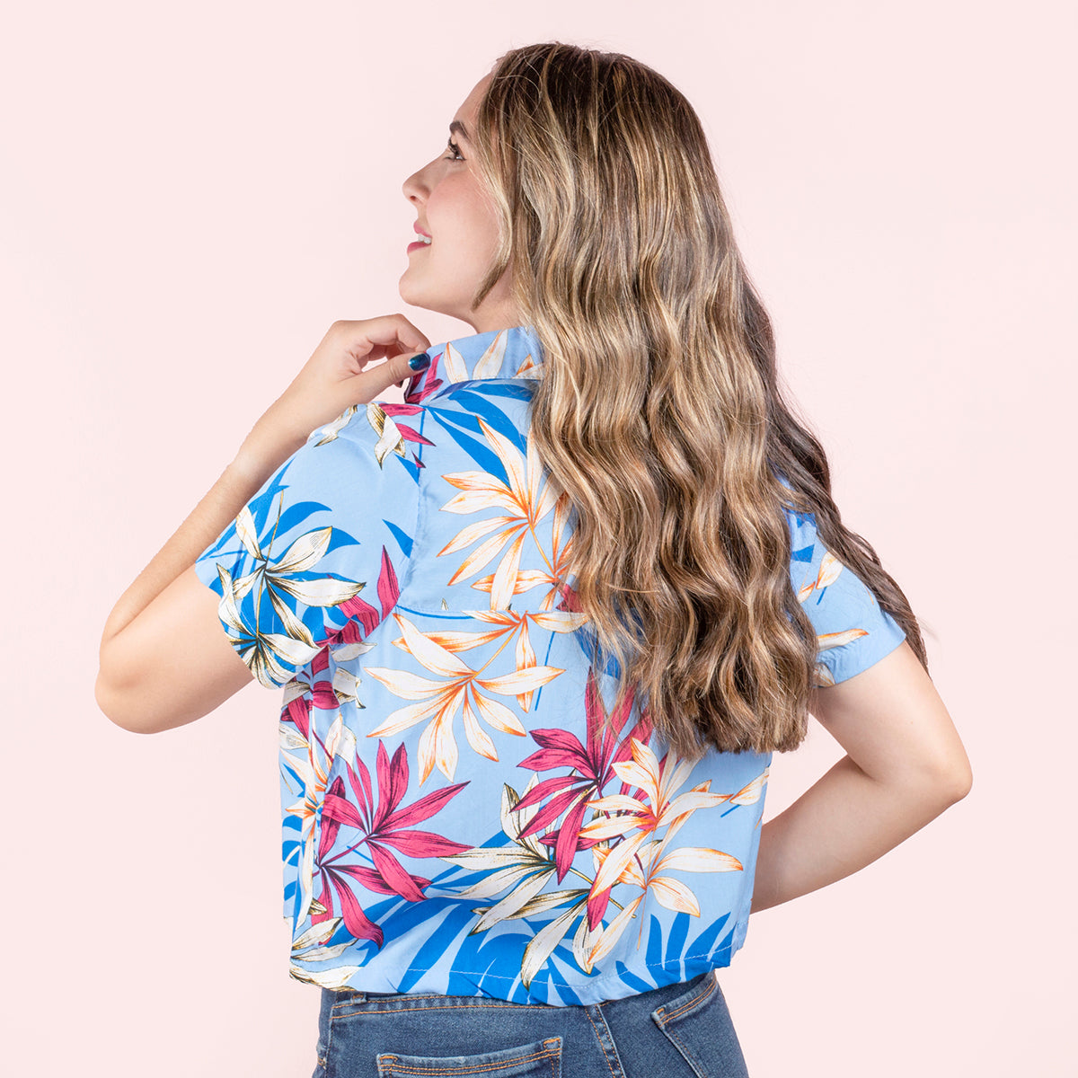 Camisa holgada color azul estampada