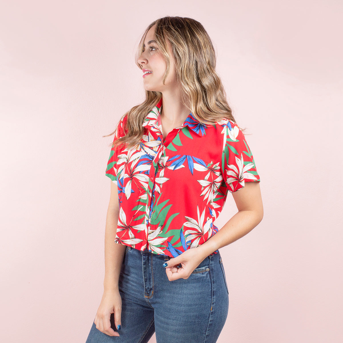 Camisa holgada color rojo estampada