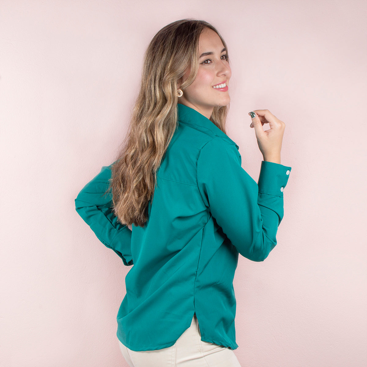 Camisa elegante color verde