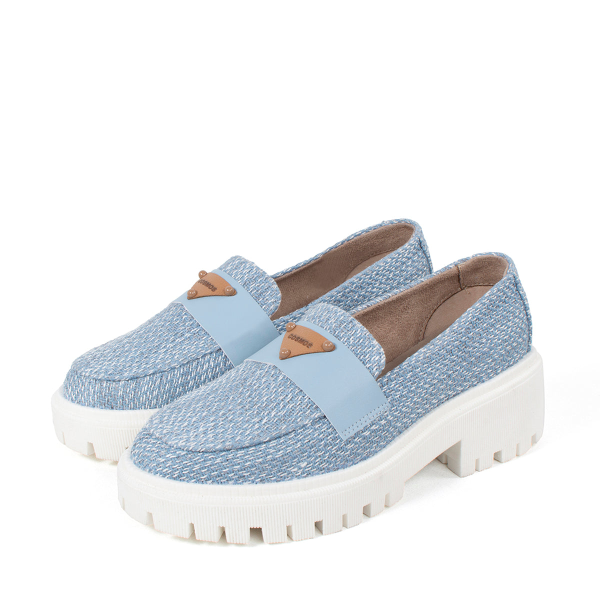 Mocasines de tejido color azul y suela blanca