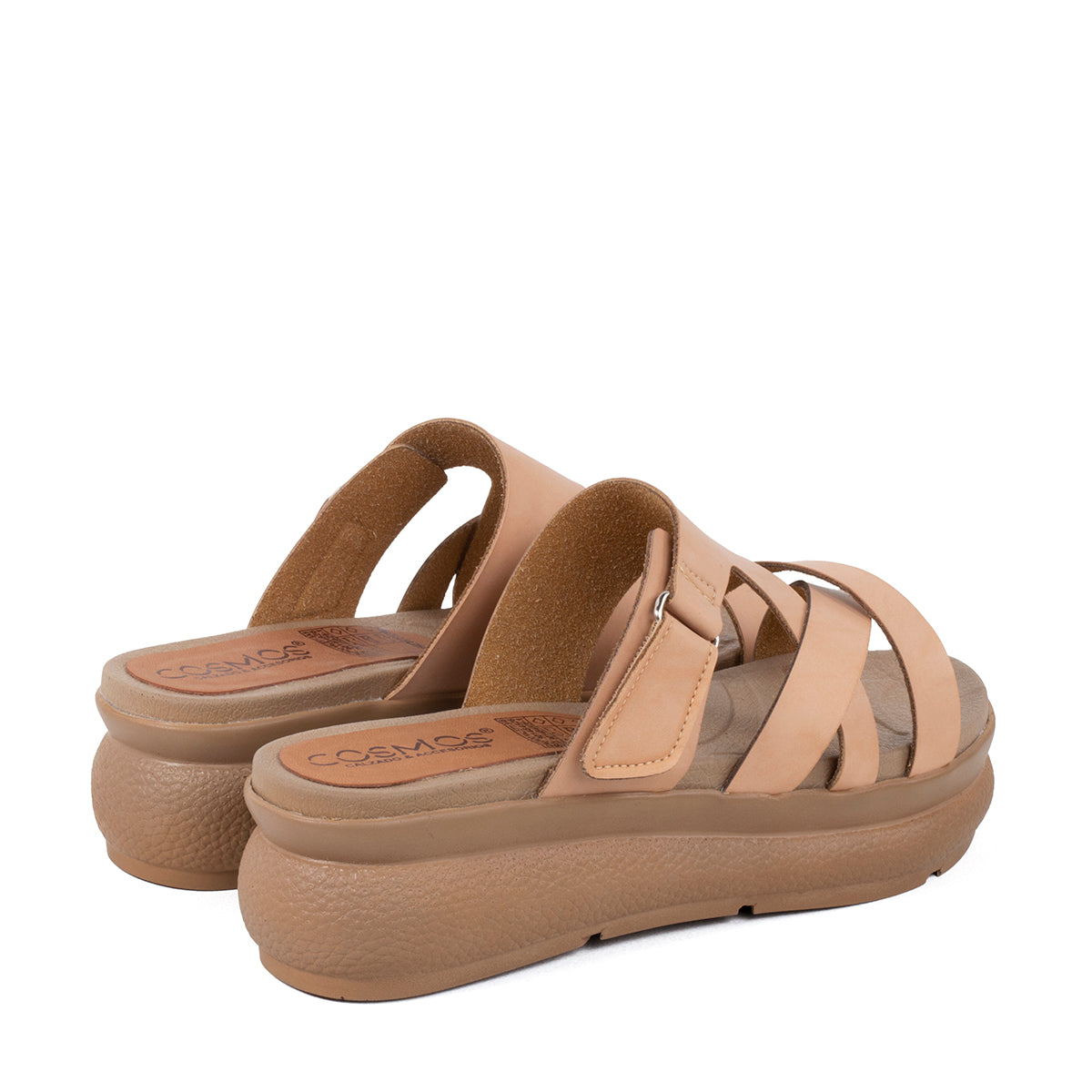 Sandalias color beige con correa