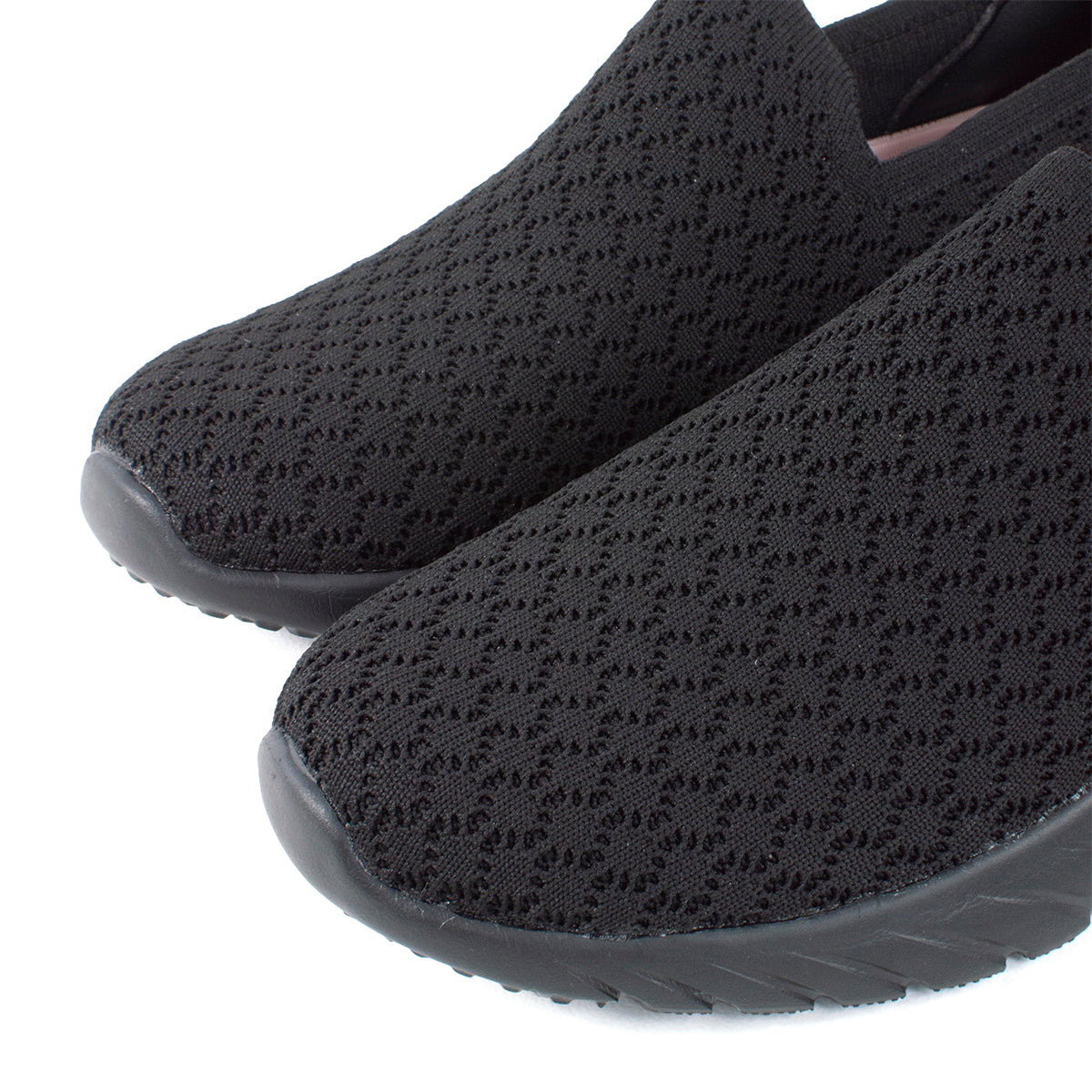 Tenis deportivos color negro texturizado