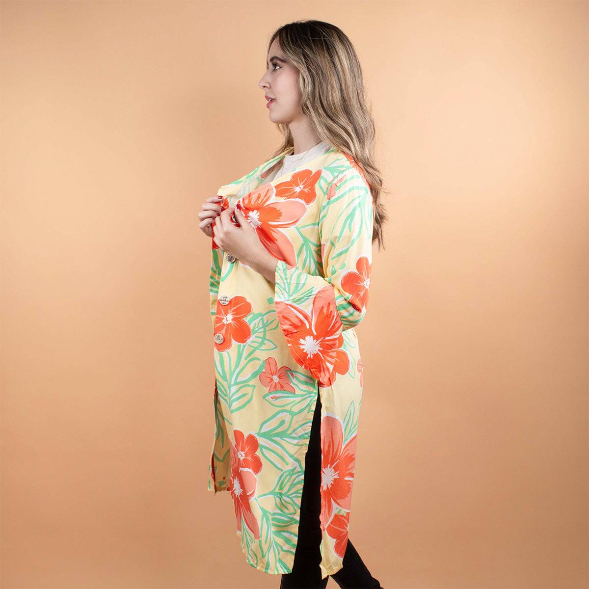 Kimono multicolor con estampado de flores