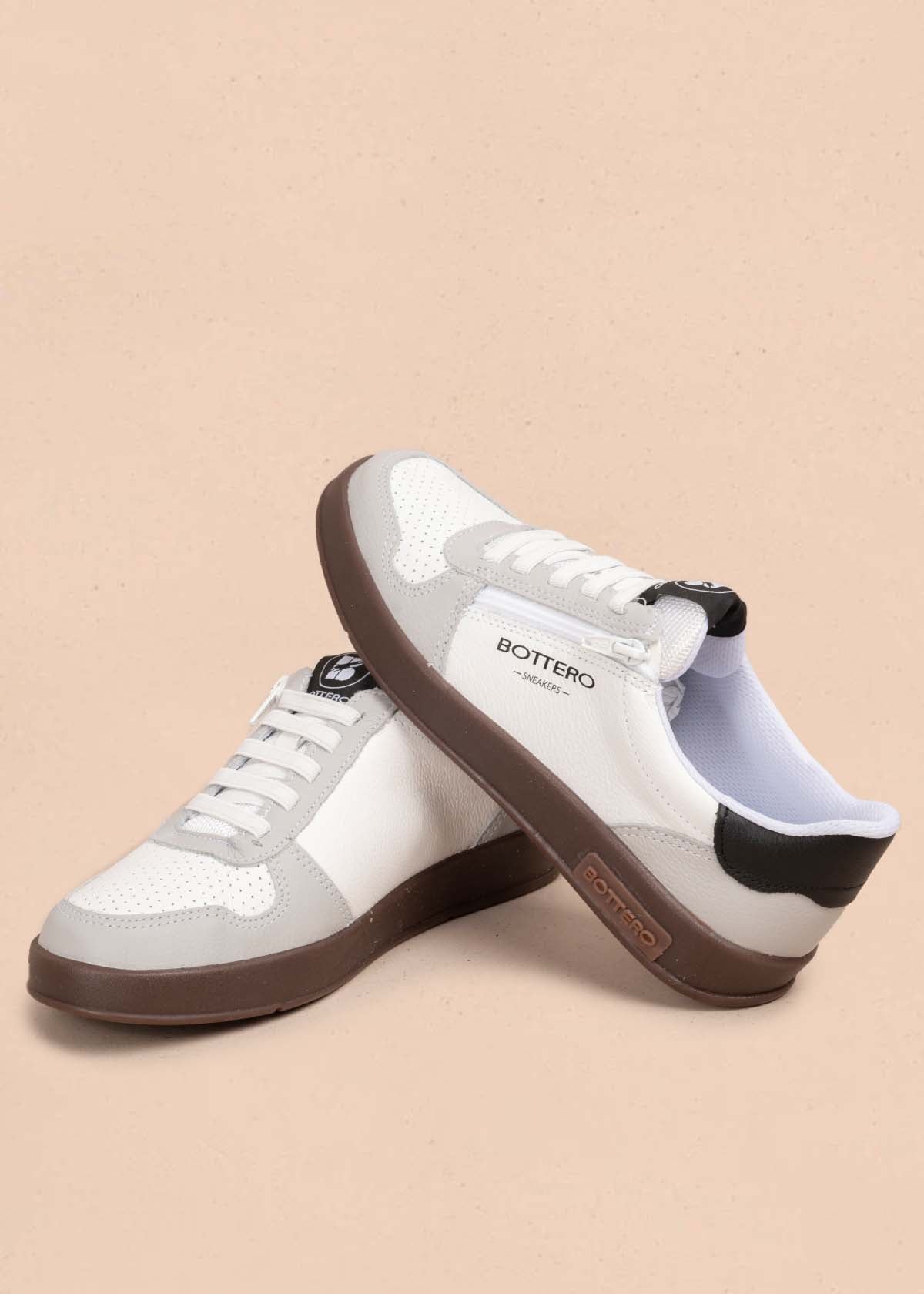 Tenis casuales en cuero color blanco 105329