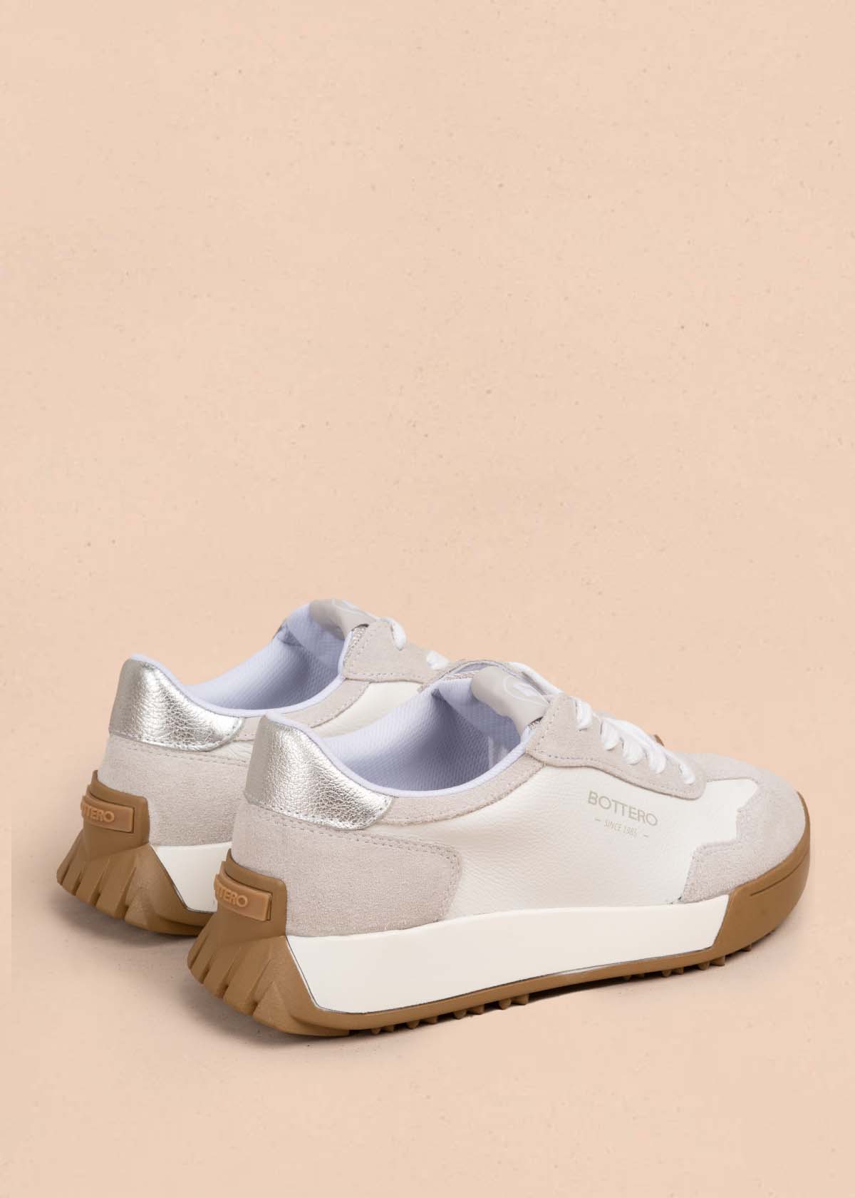 Tenis casuales en cuero color blanco 105339