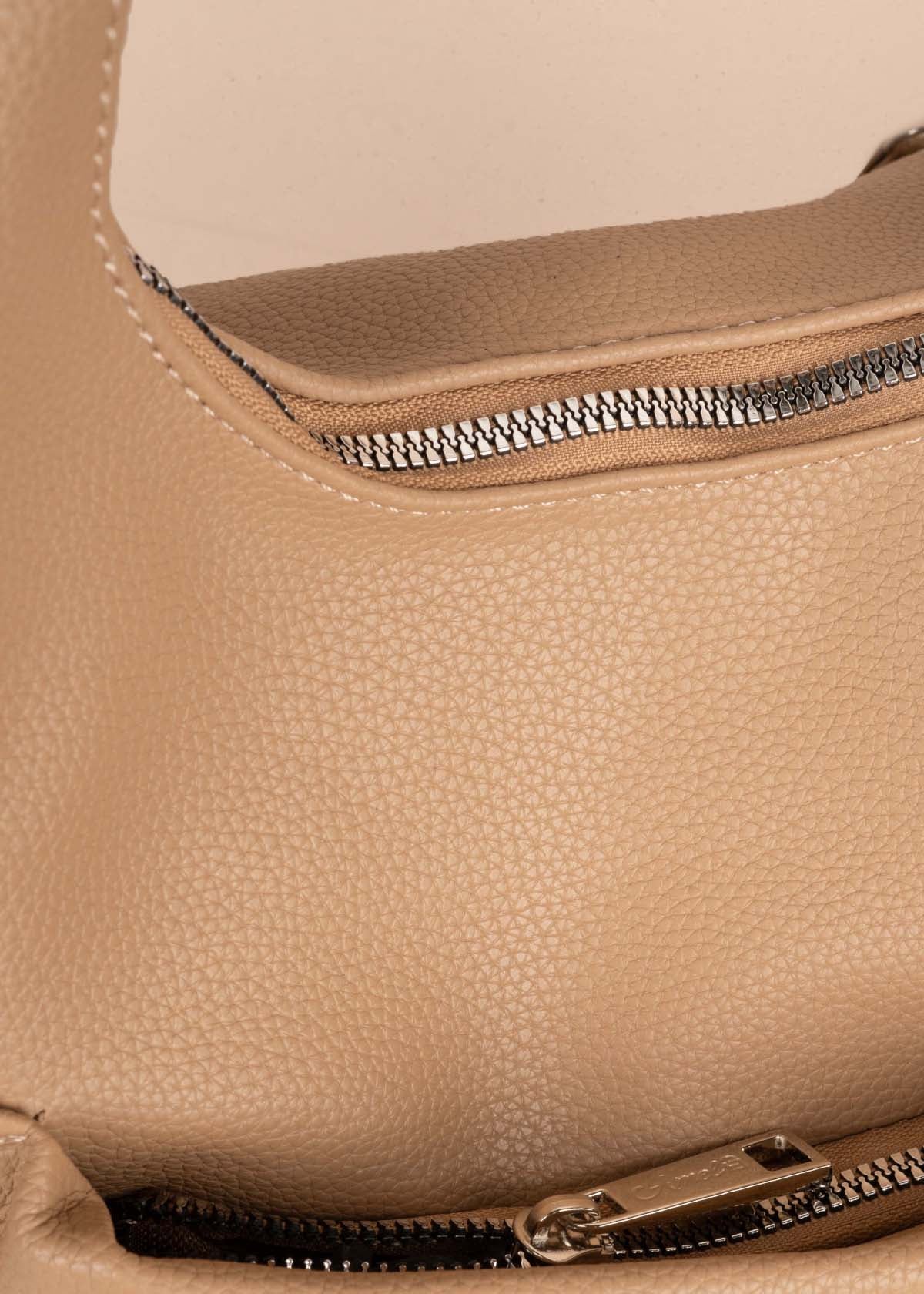 Bolso tipo shopping color camel 105363