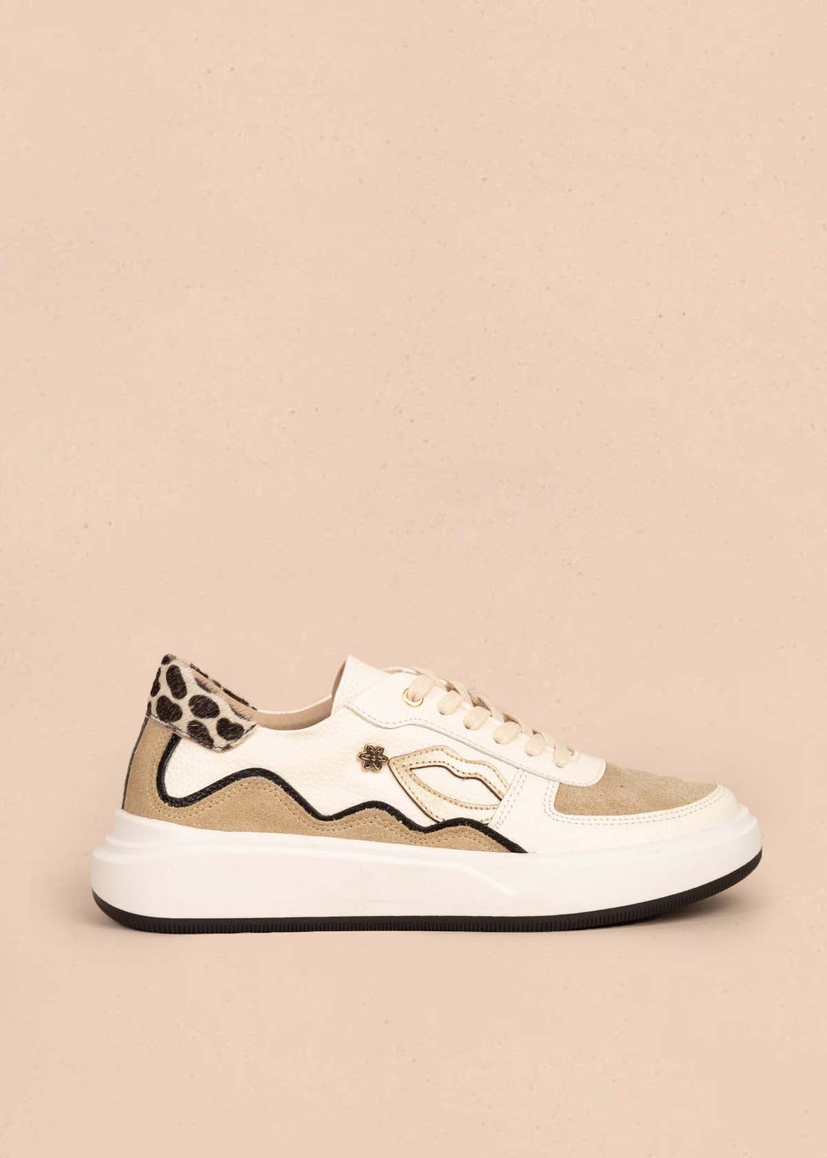 Tenis casuales en cuero color talco 105423