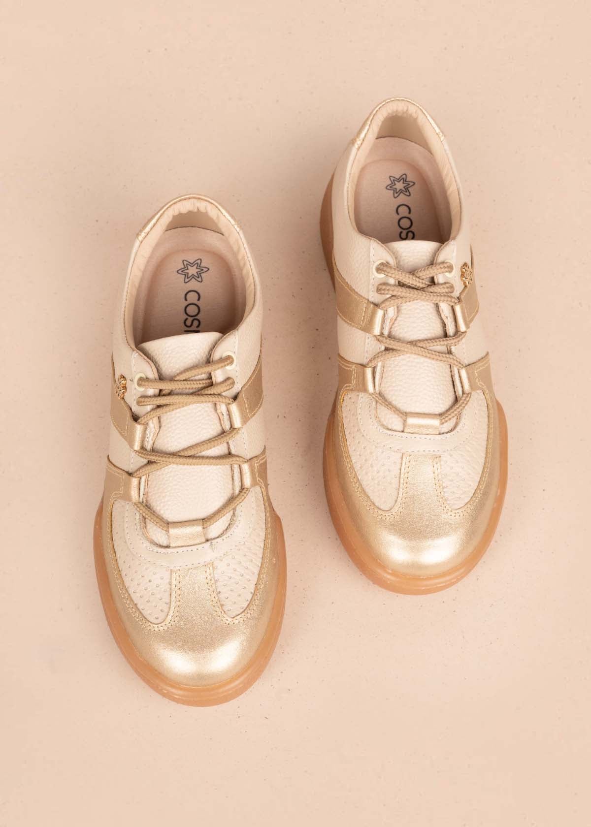 Tenis casuales en cuero color beige 105426
