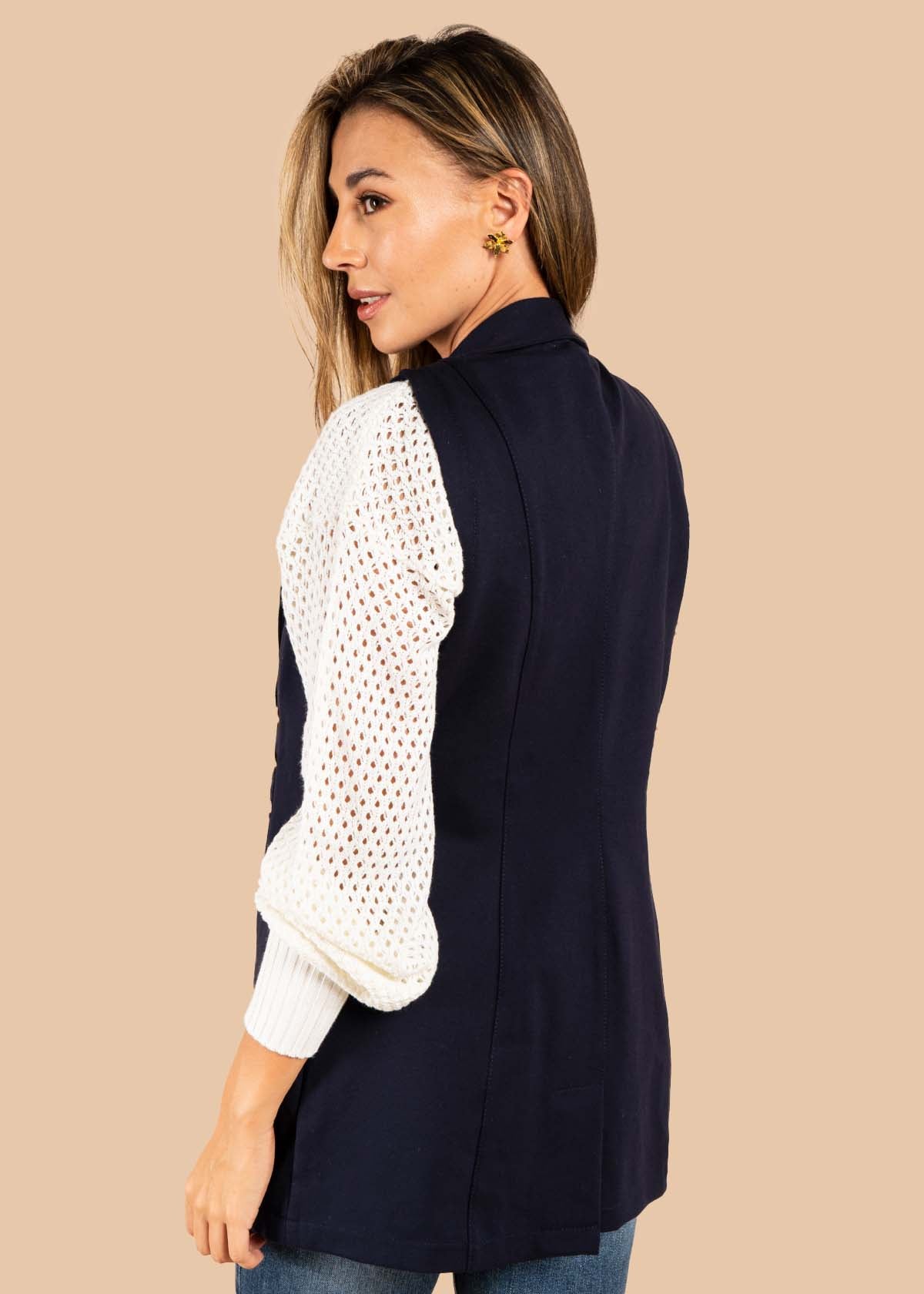 Chaleco color azul con bolsillos 105497