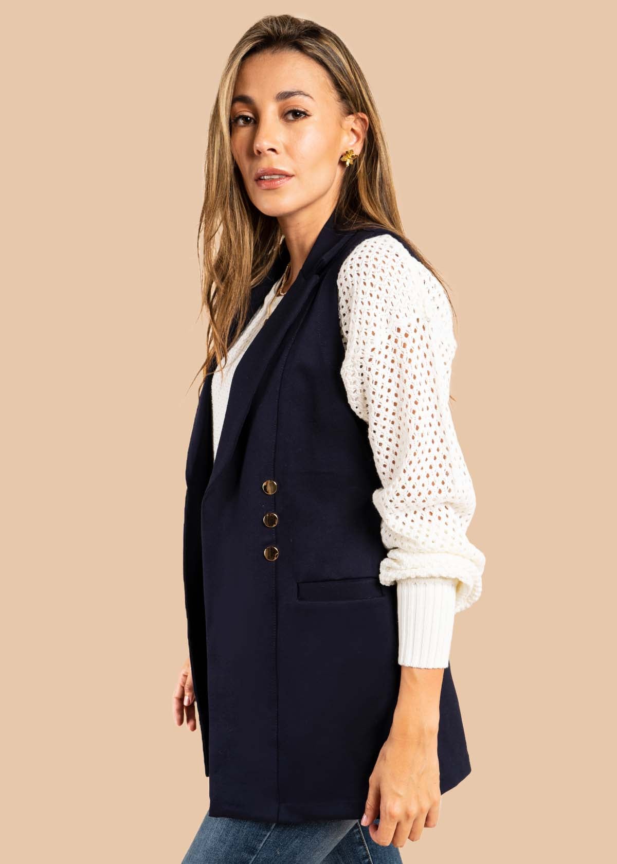 Chaleco color azul con bolsillos 105497
