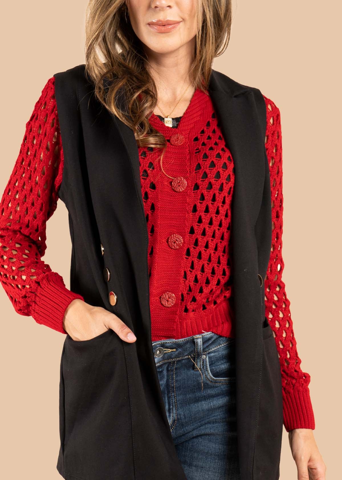 Chaleco color negro con bolsillos 105497