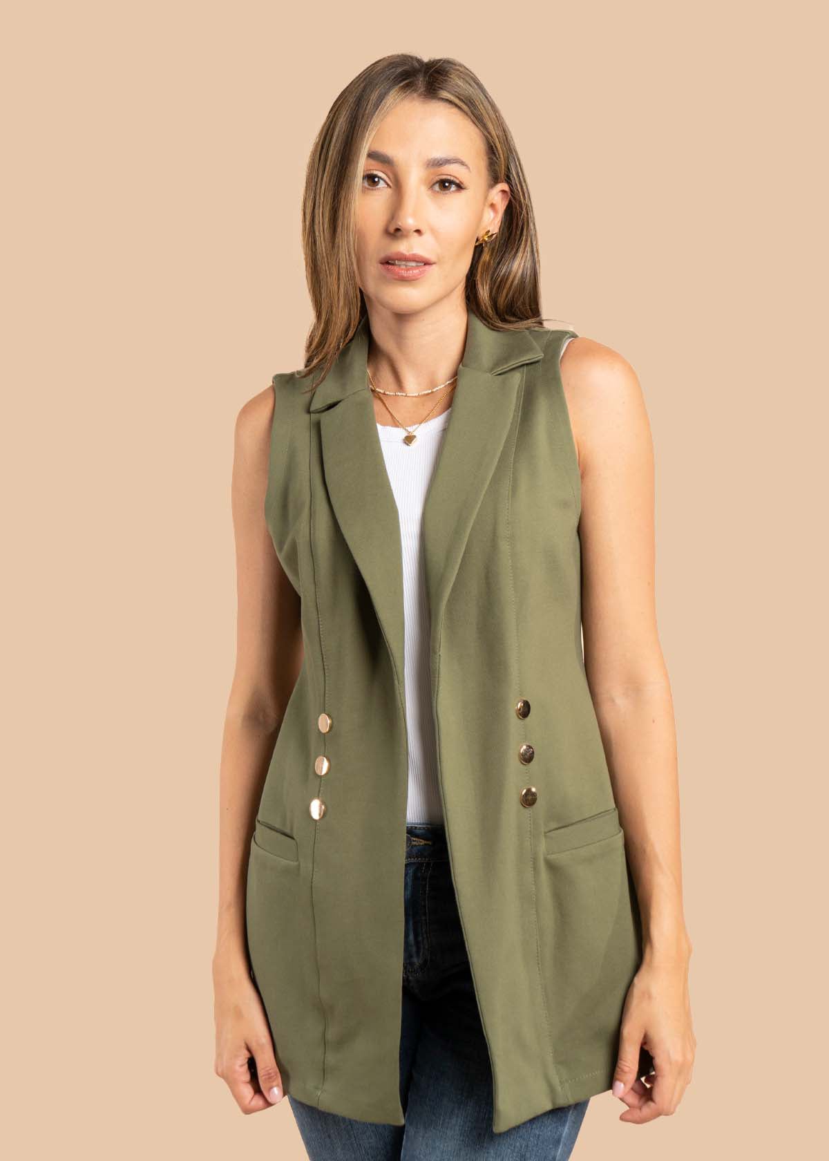 Chaleco color verde con bolsillos 105497