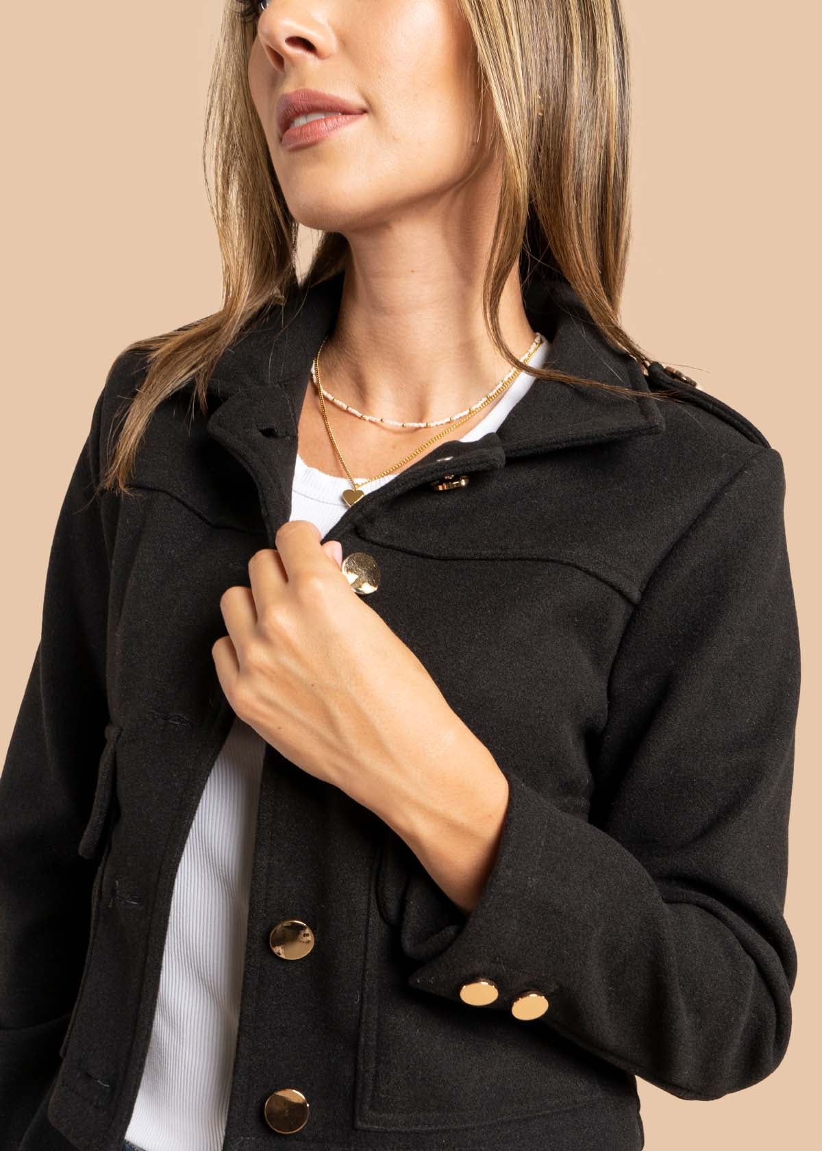 Chaquetas color negro con bolsillos 105501