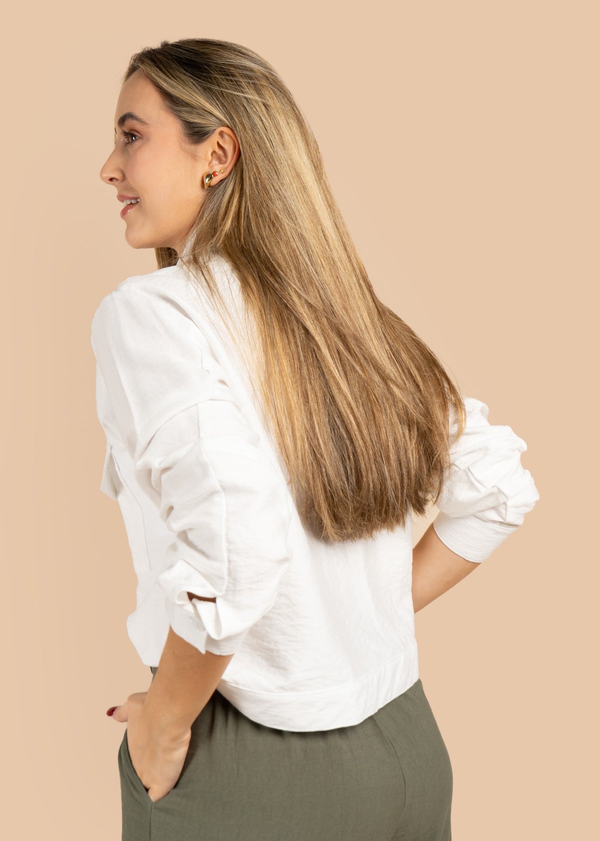 Chaqueta color blanco con bolsillos 105527
