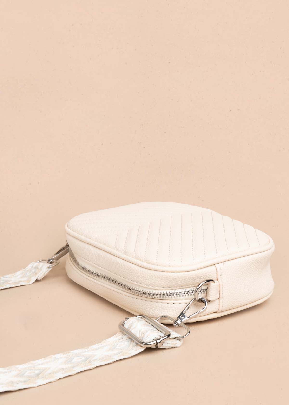 Bolso manos libres color talco 105754