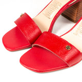 Sandalia de cuero color rojo con tacón para dama
