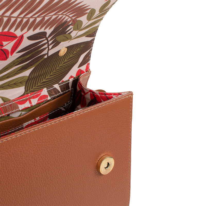 Bolso tipo bandolera color tabaco estampado, para dama