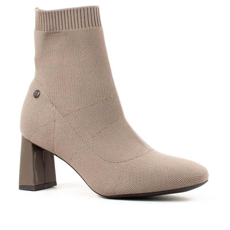 Botin estilo media color beige, para dama
