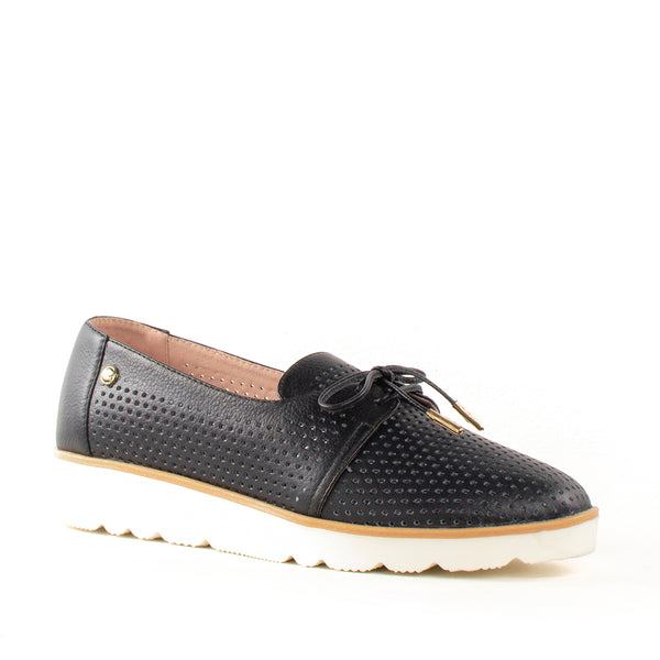 Zapato con cordón de cuero color Negro, para dama