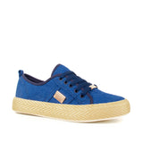 Tenis color azul con suela de yute, para dama