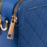 Bolso tipo bandolera color azul texturizado, para dama