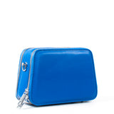 Bolso tipo bandolera color azul con detalle de perlas, para dama