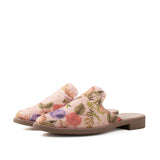 Sueco color nude con estampado de flores, para dama