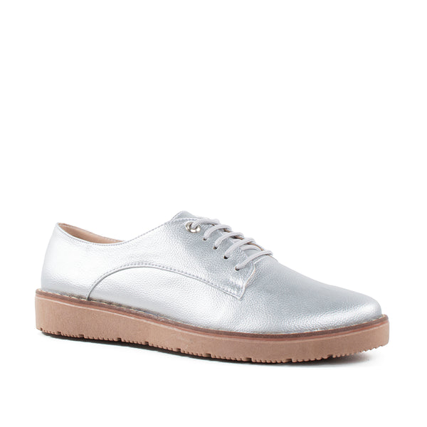 Zapato de atadura tipo oxford color plateado, para dama
