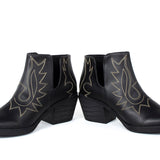 Botines tipo texanos color negro con bordado en capellada