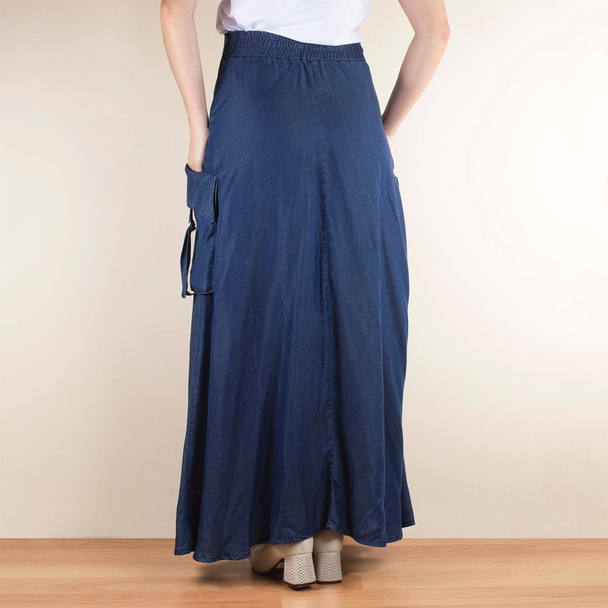 Falda larga tipo cargo color azul