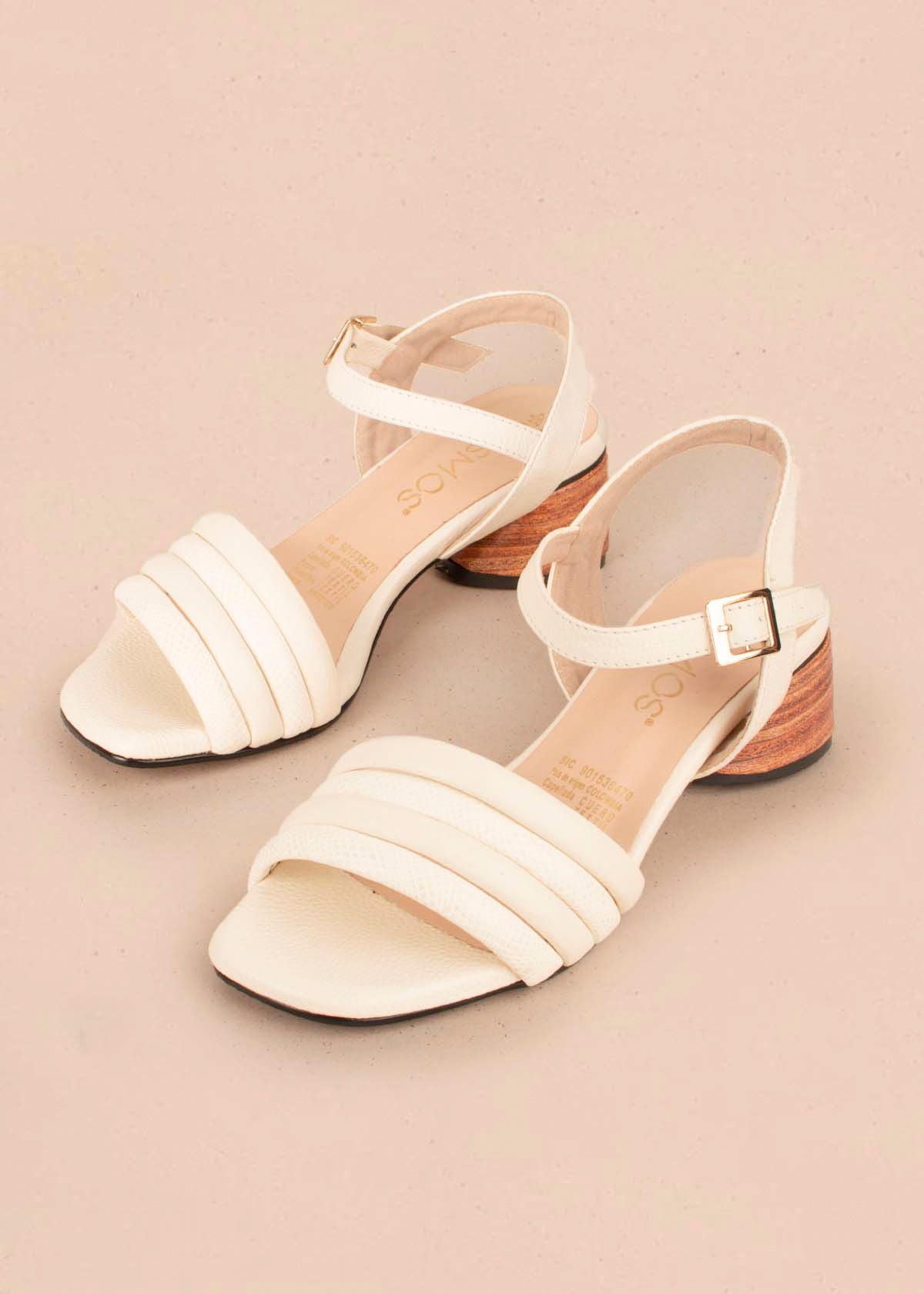 Sandalias altas en cuero color beige con correas delgadas 104034