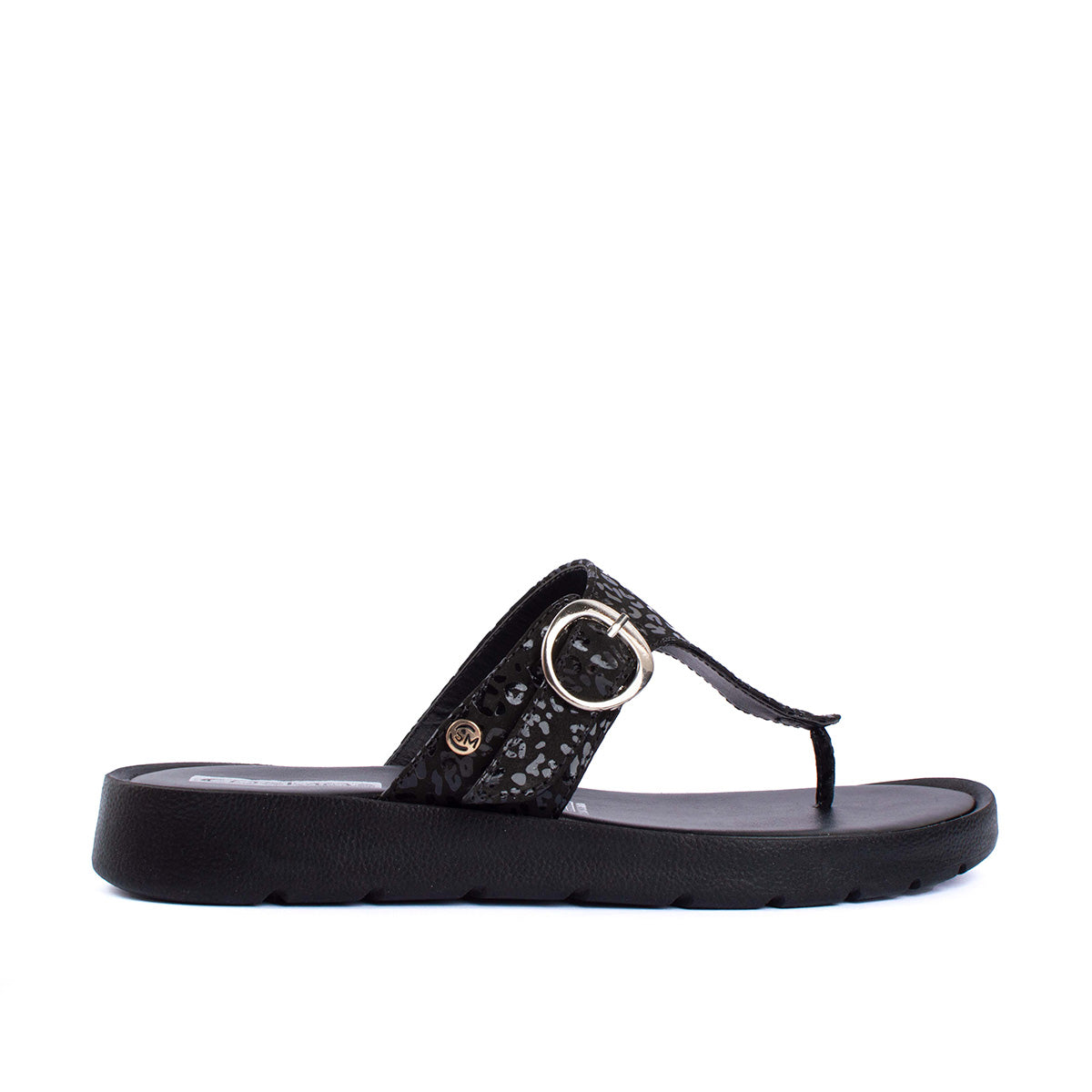 Sandalias planas en cuero color negro con estampado animal print 104047