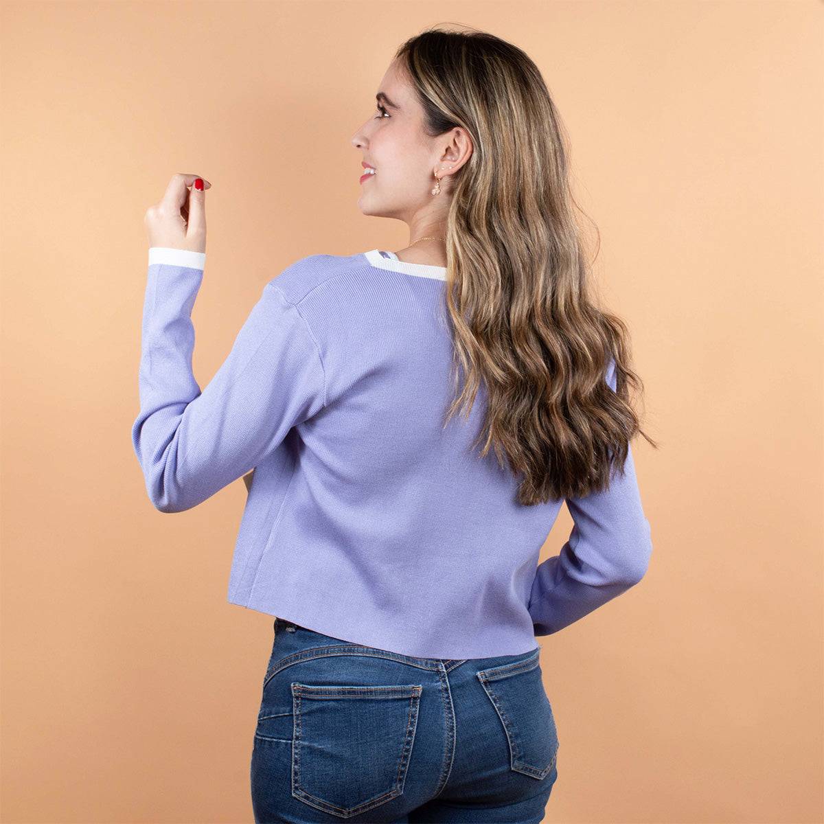Conjunto de blusa y chaqueta tejida color lila
