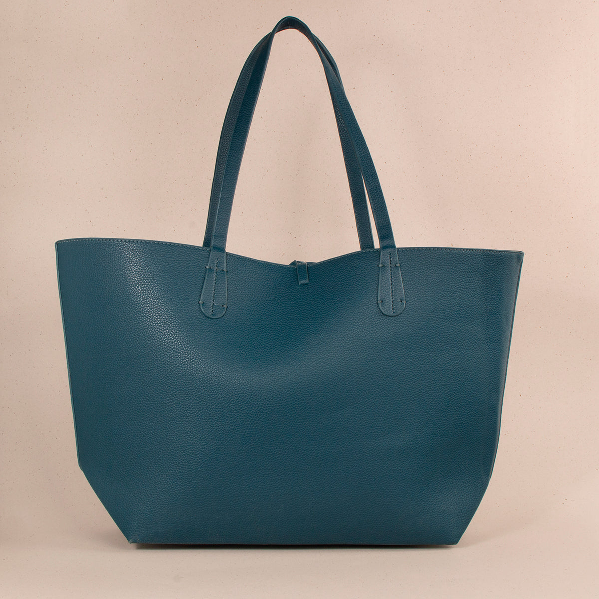 Bolso tipo shopping color azul con detalle de pañoleta 104298