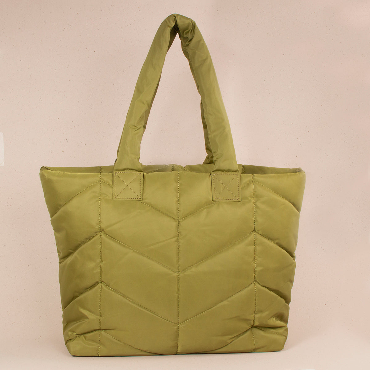 Bolso tipo shopping color verde con efecto acolchado 104304