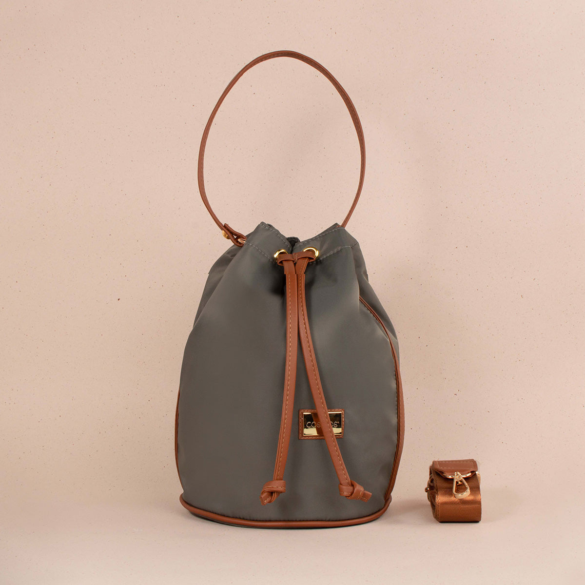 Bolso tipo tula color gris 104380