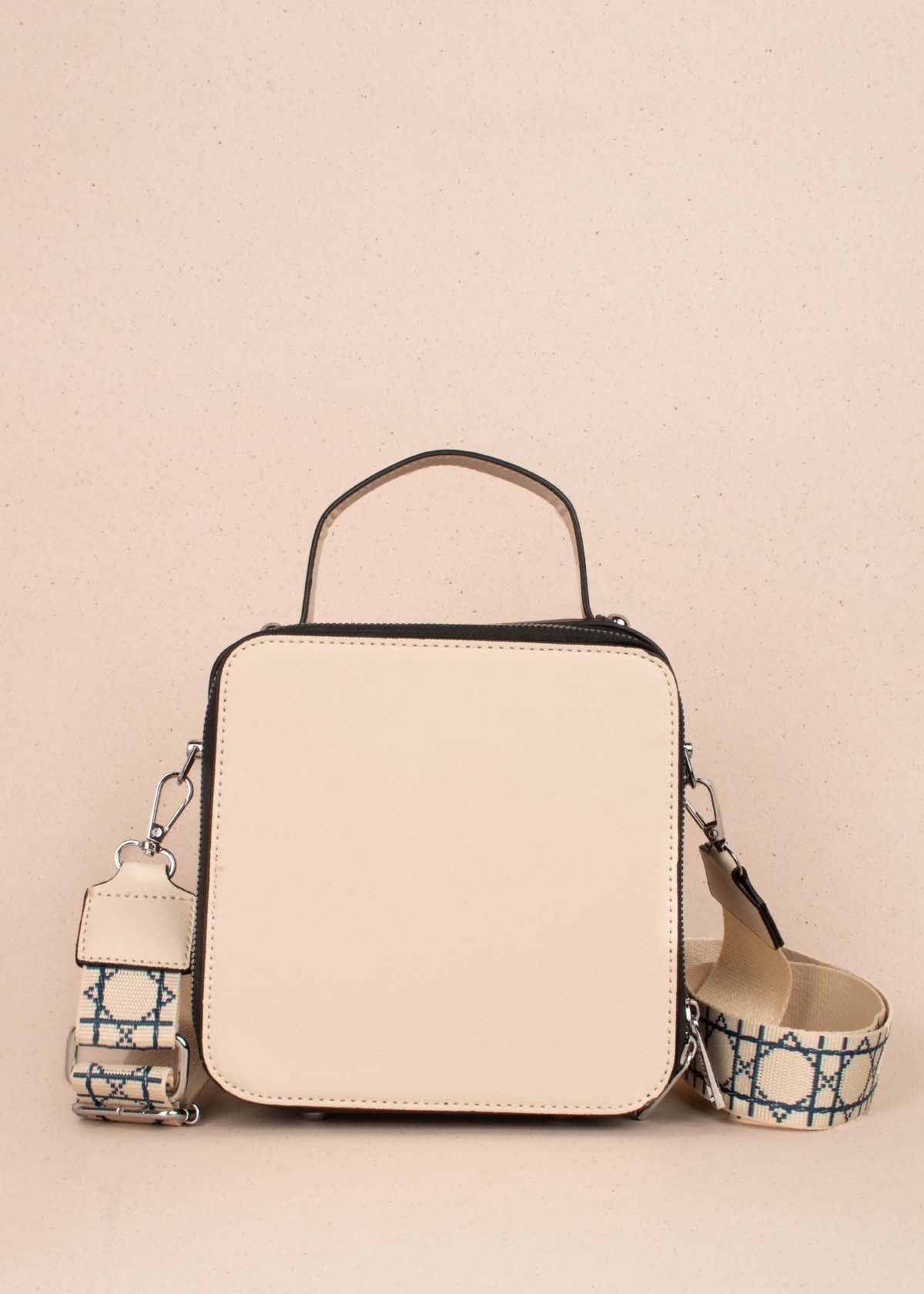 Bolso tipo bandolera color beige con taches 104389