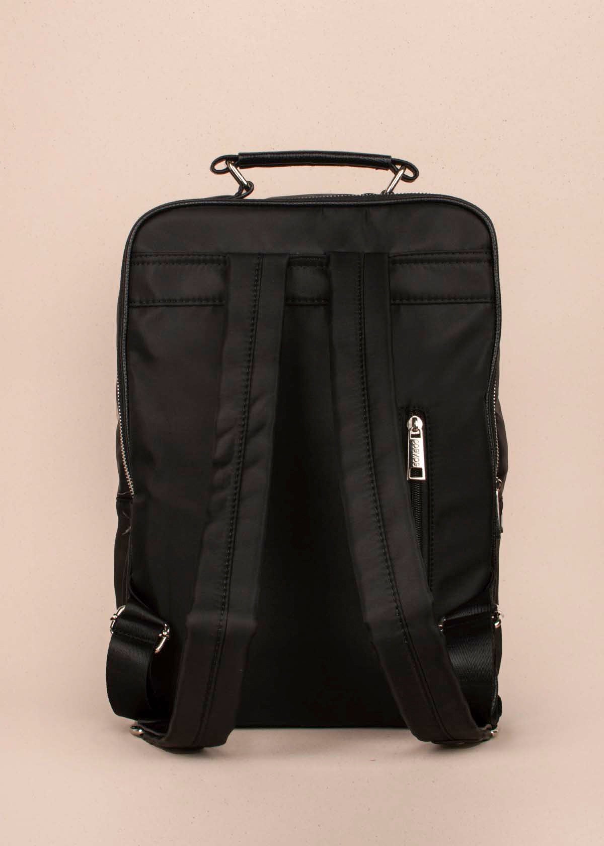 Morral color negro con cierre frontal y costuras en rombo 104393