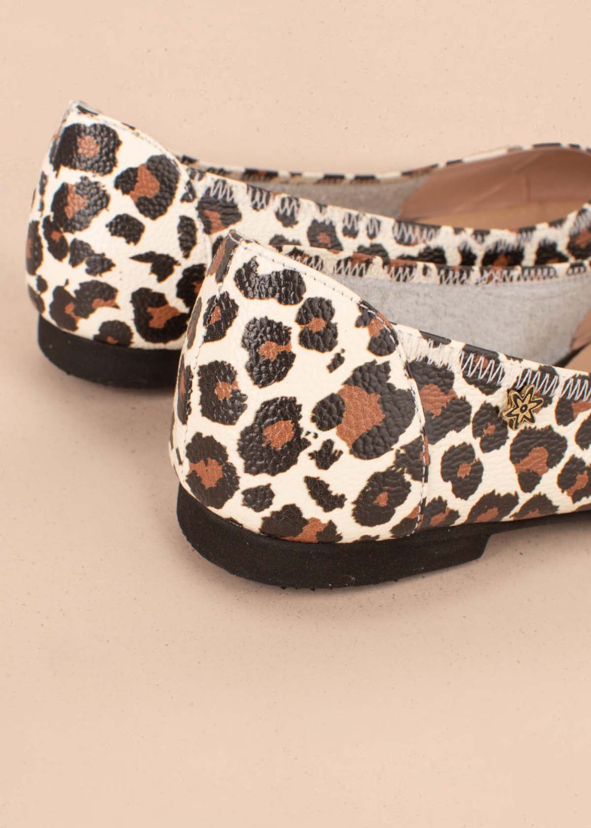 Baletas en cuero con folia color animal print 104468