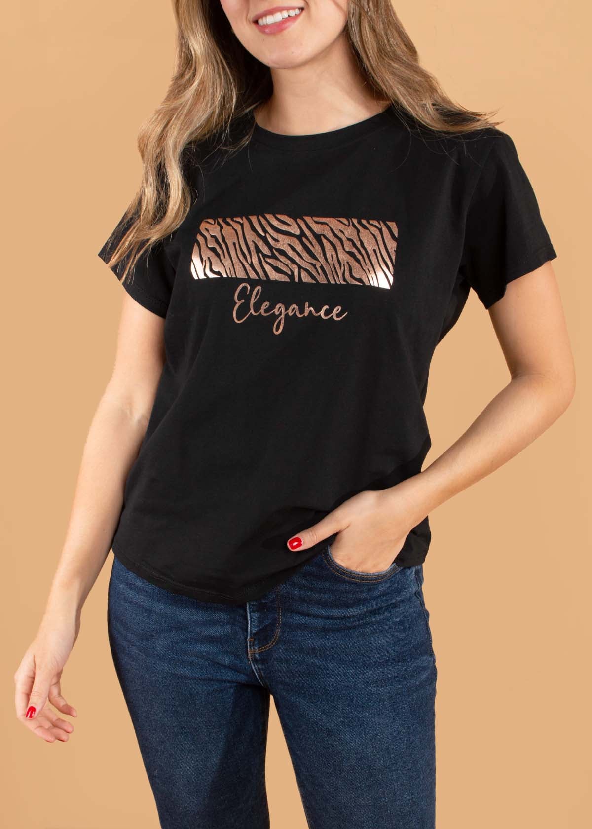 Camiseta color negro con estampado 104499