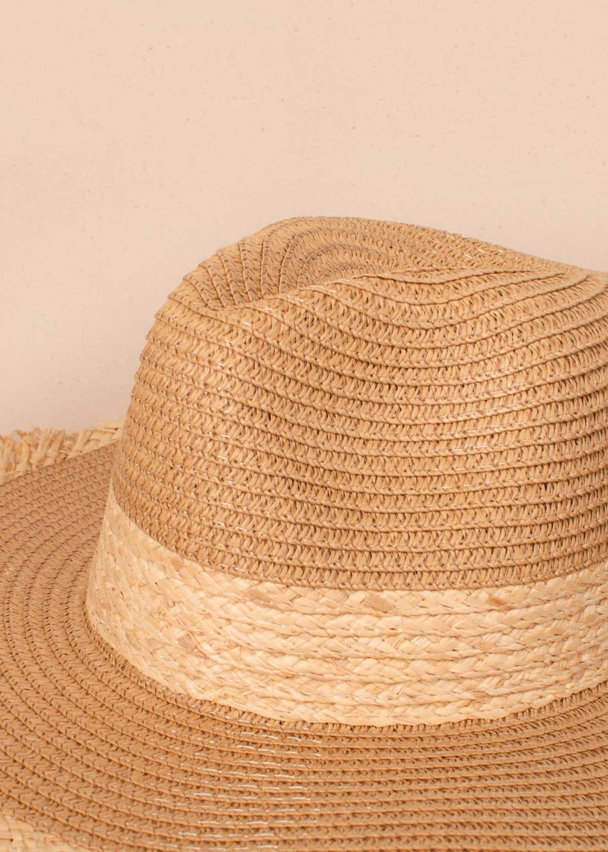 Sombrero color camel con desflecado 104544