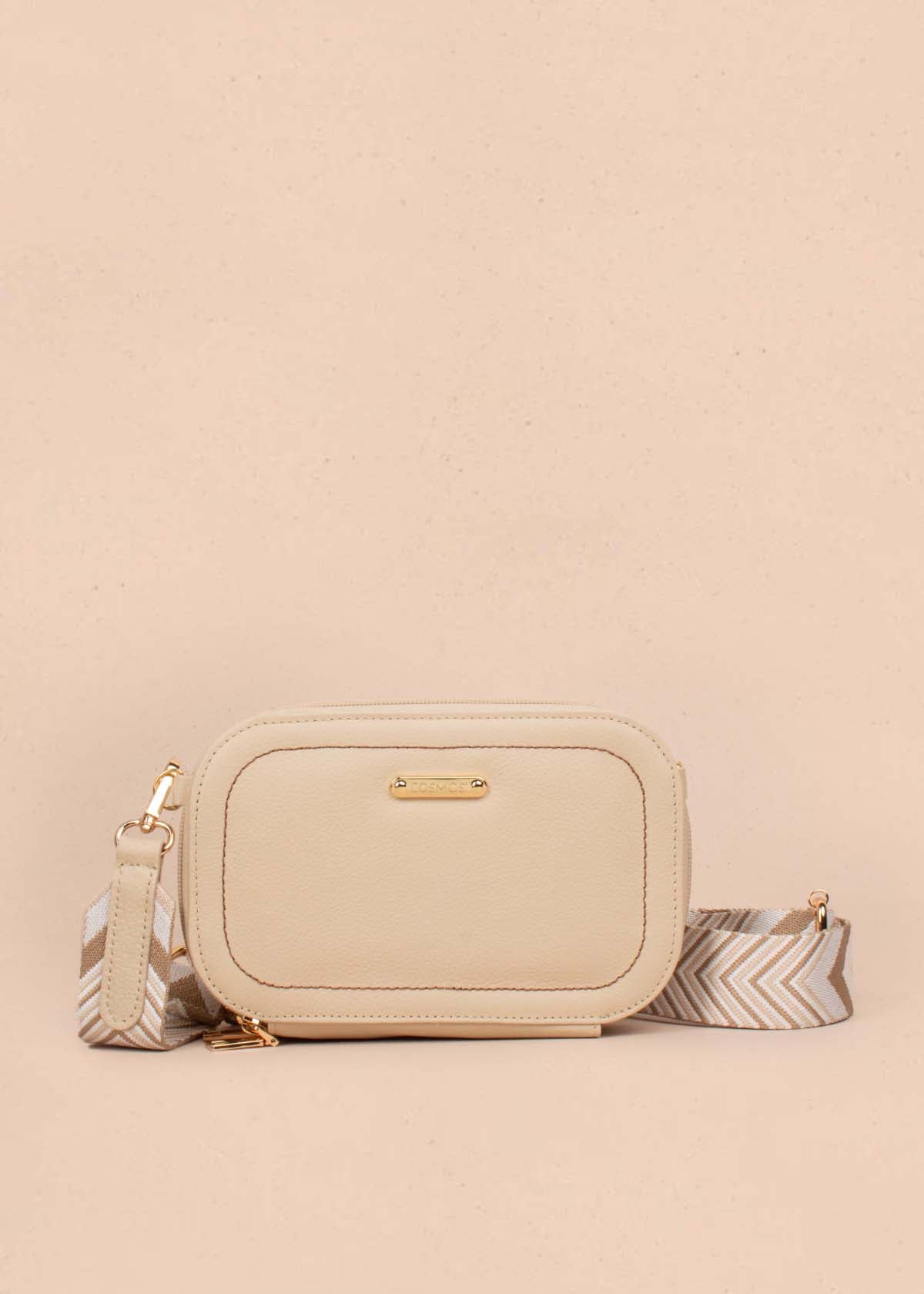 Bolso tipo bandolera en cuero color beige 104804