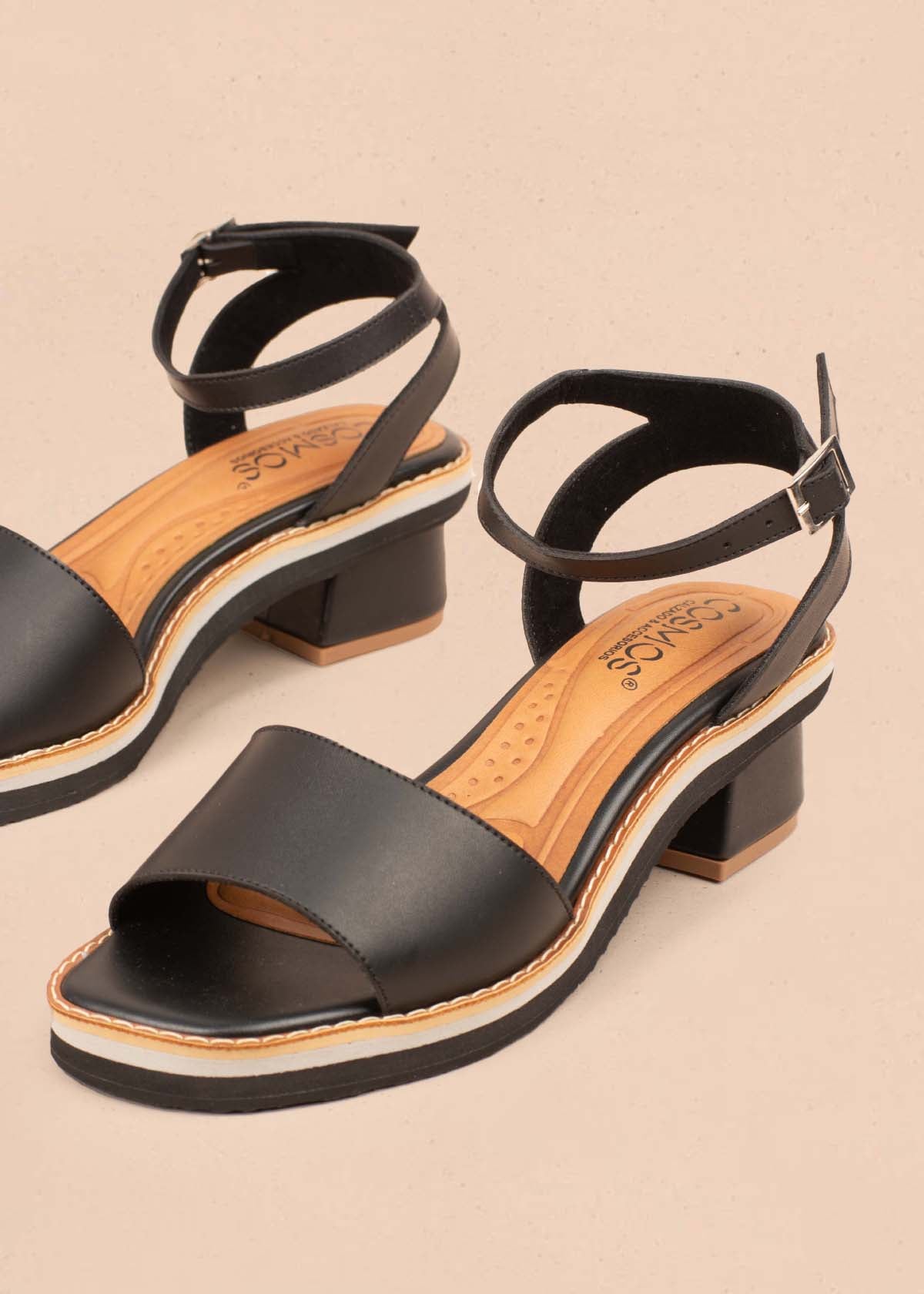 Sandalias altas color negro 104833