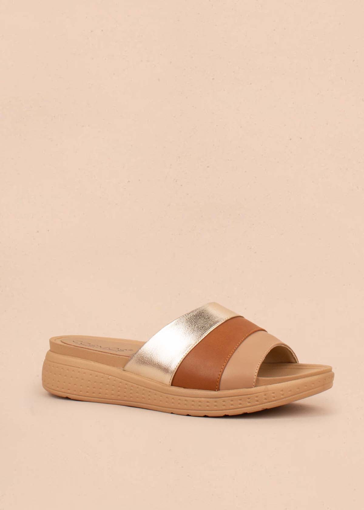 Sandalias con suela confort color beige 104835