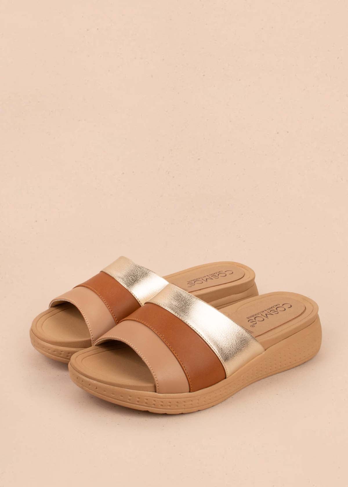 Sandalias con suela confort color beige 104835