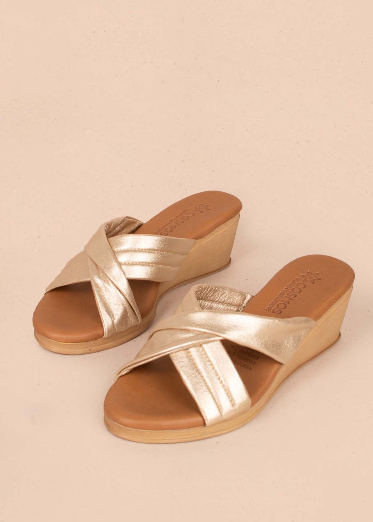 Sandalias altas color dorado con correas cruzadas 104858